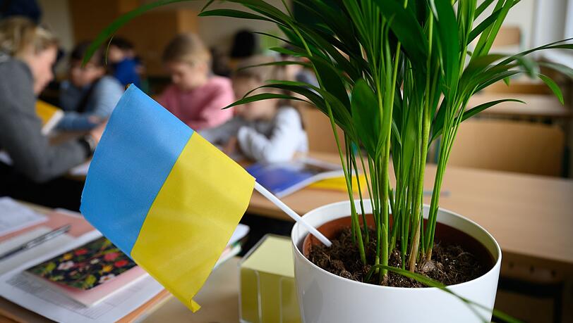 Fast 900.000 Bürgerinnen und Bürger aus der Ukraine seien demnach seit dem 24. Februar, dem Beginn des russischen Angriffskriegs, nach Deutschland eingereist. (Symbolbild) Fast 900.000 Bürgerinnen und Bürger aus der Ukraine seien demnach seit dem 24. Februar, dem Beginn des russischen Angriffskriegs, nach Deutschland eingereist. (Symbolbild)