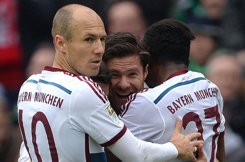 Vier Minuten nach dem Führungstreffer von Hannover gelang Xabi Alonso der zwischenzeitliche Ausgleich per Freistoß.