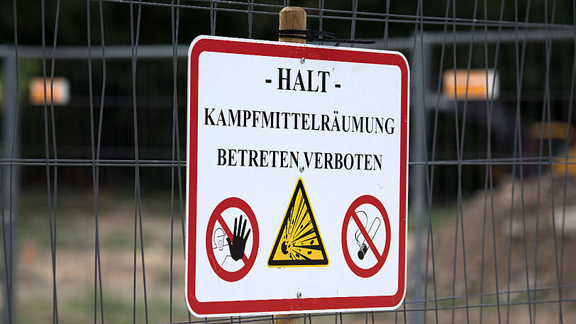 Die Fliegerbombe aus dem Zweiten Weltkrieg war am Dienstag bei Bauarbeiten gefunden worden.