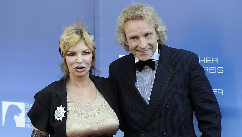 Thomas und Thea Gottschalk waren 47 Jahre ein Paar. 1976 heirateten die beiden. Thomas und Thea Gottschalk waren 47 Jahre ein Paar. 1976 heirateten die beiden.