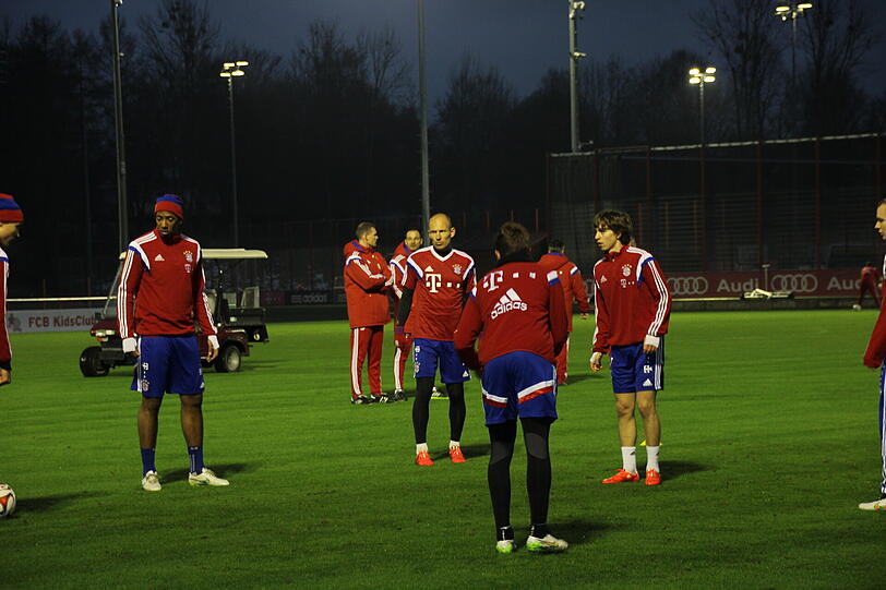 Vorbereitungen für die Rückrunde: Der FC Bayern startet ins Training. Die AZ war dabei. Die Bilder...