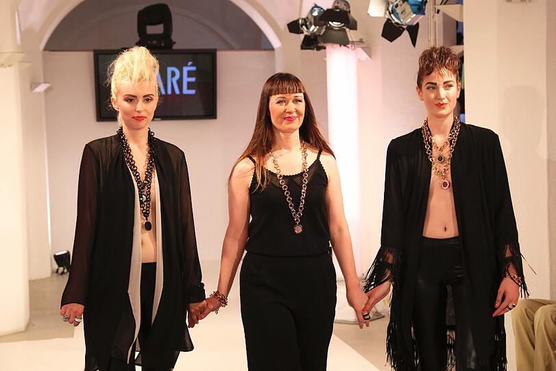 Melanie Wirtgen , Schmuckdesignerin von Viare und Models