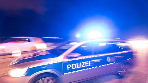 Die Polizei verfolgte den 17-Jährigen, der flüchtete. (Symbolbild)