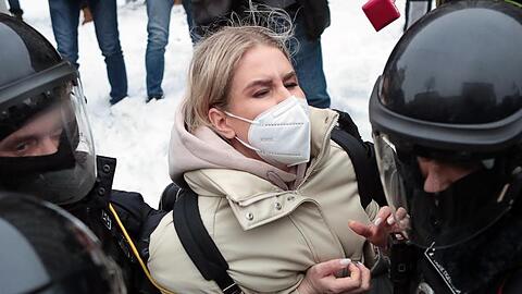 Unter den Festgenommenen ist auch Ljubow Sobol: Die Juristin ist eine enge Mitarbeiterin von Kremlkritiker Nawalny.