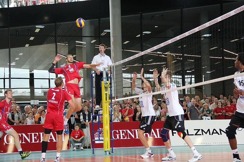 Haching gegen Friedrichshafen in der kleinen Olympiahalle.