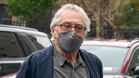 Robert De Niro muss sich derzeit vor Gericht mit einer Klage wegen möglicher Diskriminierung auseinandersetzen.