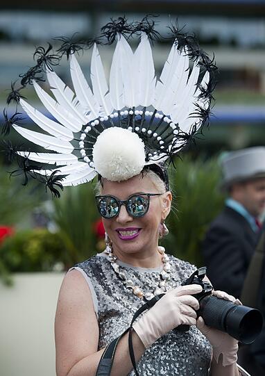 Royal Ascot - die schrägste Hut-Parade der Welt!