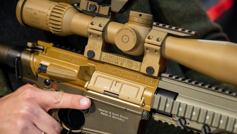 Ein Präzisionsgewehr vom Typ G28 des deutschen Waffen-Herstellers Heckler und Koch: Die Situation bei Heckler & Koch ist seit langem angespannt. Ein Präzisionsgewehr vom Typ G28 des deutschen Waffen-Herstellers Heckler und Koch: Die Situation bei Heckler & Koch ist seit langem angespannt.