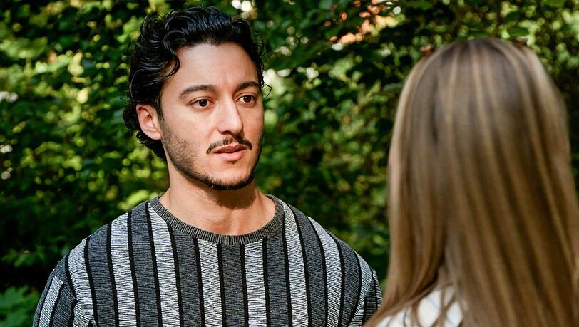 "Rote Rosen": Elyas ist am Ende - er braucht einen neuen Trockener, den er sich nicht leisten kann.