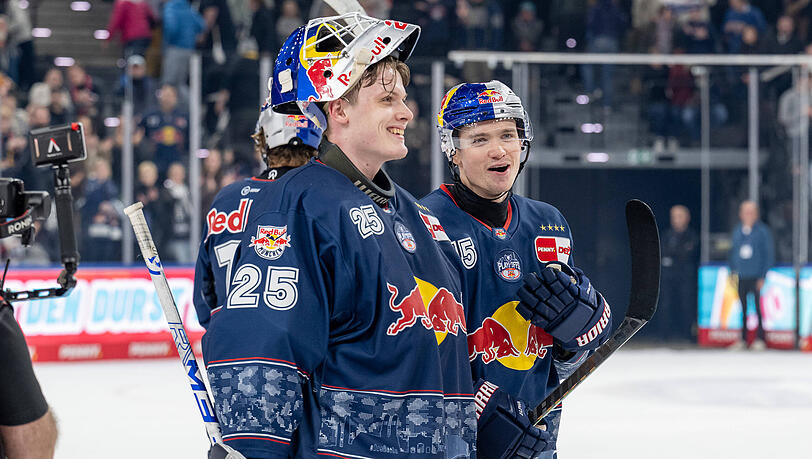 Verabschieden sich vom Eishockeyclub: Torwart Simon Wolf (l.) und Nikolaus Heigl.