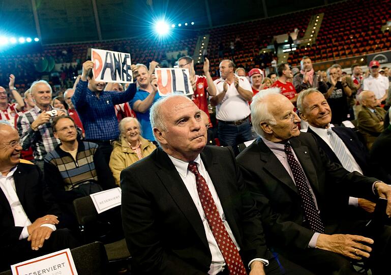 Uli Hoeneß am Freitagabend im Audi Dome.