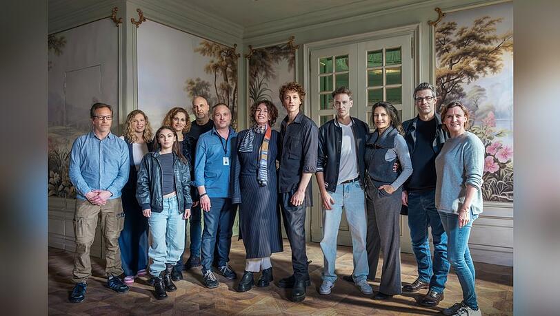 Crew und ein Teil des Casts von "Vienna Game" Crew und ein Teil des Casts von "Vienna Game"