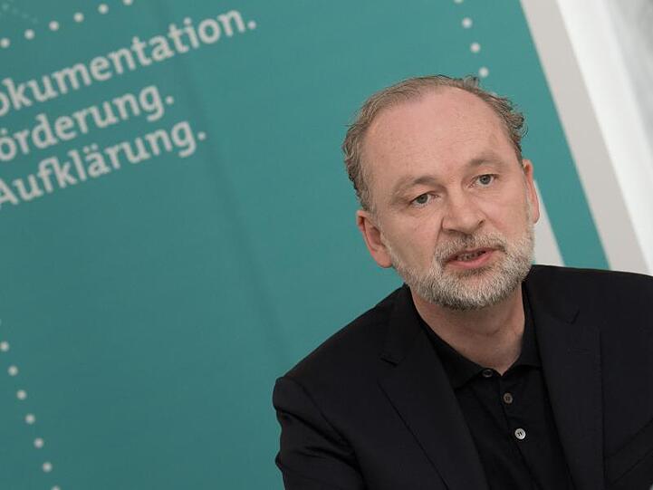 Der Autor Ferdinand von Schirach hat den Kunstbesitz seiner Familie untersuchen lassen.
