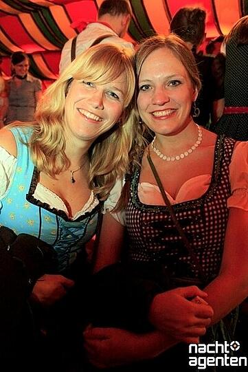 Dirndl, Lederhosen und viel Spaß: Die Party "Tracht und Pracht" am Samstag im Hippodrom auf der Theresienwiese. Mehr Bilder unter: www.nachtagenten.de.