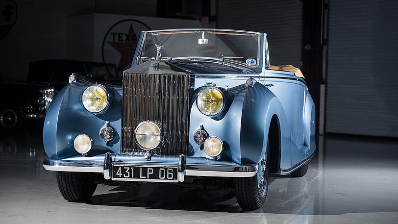 Auch dieser Hingucker stammt aus dem Besitz des Sammlers Orin Smith: ein 1948er Rolls-Royce Silver Wraith Cabriolet.