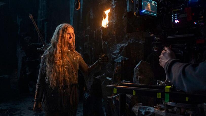 Morfydd Clark spielt in "Der Herr der Ringe: Die Ringe der Macht" die Galadriel.