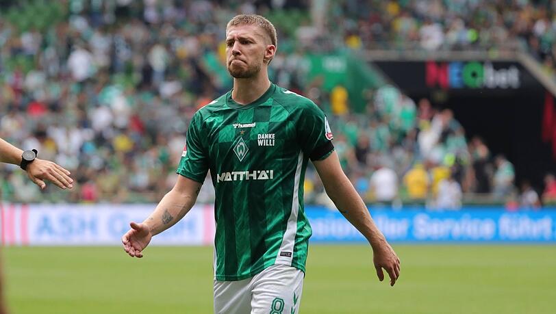Mitchell Weiser spielt seit 2022 für Werder Breen. Der 30-Jährige stand von 2012 bis 2015 beim FC Bayern unter Vertrag, hatte aber in dieser Zeit nur 16 Einsätze bei den Profis.