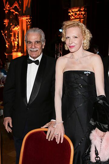 Omar Sharif und Sunnyi Melles