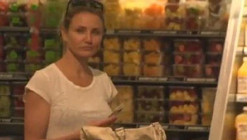 Die Bilder beweisen es: Cameron Diaz geht noch selbst einkaufen Die Bilder beweisen es: Cameron Diaz geht noch selbst einkaufen