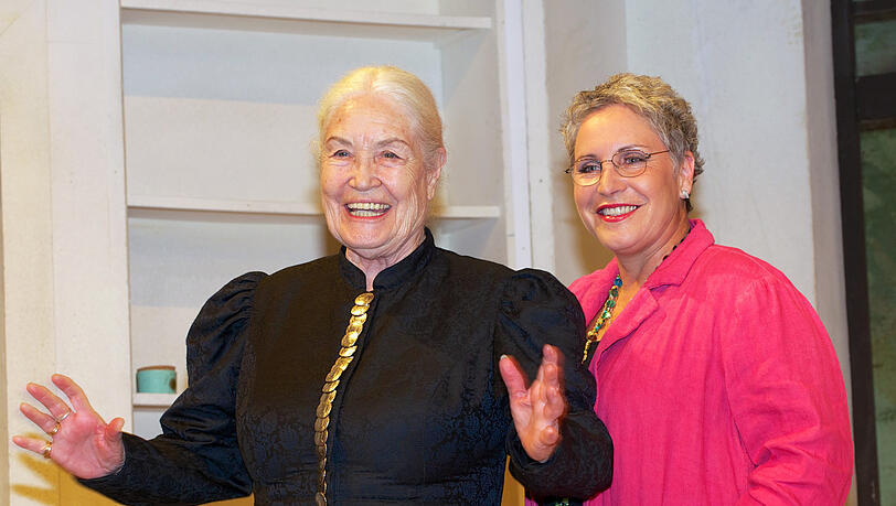 Schauspielerin Katerina Jacob: Vor fünf Jahren hat sie den Leidensweg ihrer Mutter direkt begleitet. Umso mehr respektiert sie den Weg, den die Kessler-Zwillinge für sich gewählt haben. Schauspielerin Katerina Jacob: Vor fünf Jahren hat sie den Leidensweg ihrer Mutter direkt begleitet. Umso mehr respektiert sie den Weg, den die Kessler-Zwillinge für sich gewählt haben.