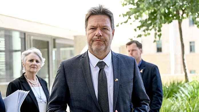 Für Vizekanzler Robert Habeck geht es bei seiner Nahost-Reise um Energie- und Klimafragen.