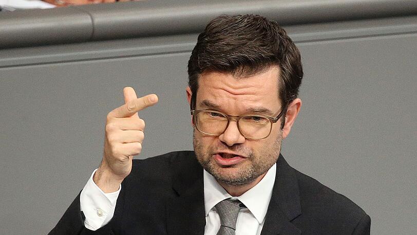 Buschmann mahnt zügige Rückkehr zu soliden Finanzen an