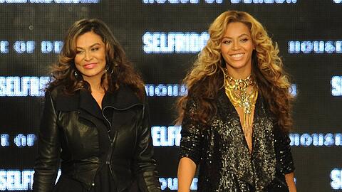 Tina Knowles mit ihrer Tochter Beyoncé Knowles, die gelegentlich richtig zickig sein soll.