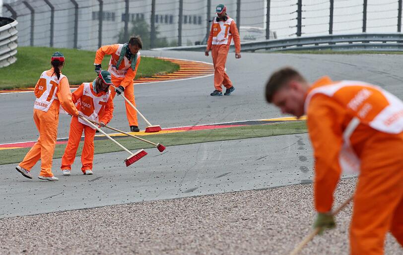 Der Ordnungsdienst hat an diesem Wochenende auf dem Sachsenring alle Hände voll zu tun.