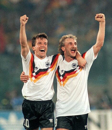 Da hakt&rsquo;s noch: An Völlers Emotionalität. Klose wirkt oft unterkühlt, bräuchte mal seinen persönlichen Rijkaard.