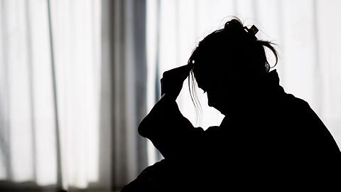 Werden Menschen mit psychischen Problemen diskriminiert, wenn sie in Bayern Beamte werden wollen? (Symbolbild)