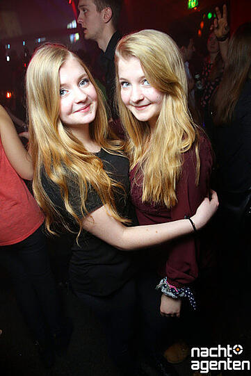 Die besten Party-Bilder vom Samstag. Hier in der Nachtgalerie.