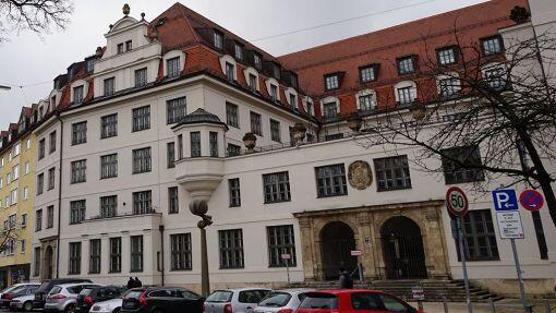 In diesem luxuriösen Anwesen in der Thalkirchner Straße (altes Arbeitsamt) wurde Elvira S. ermordet.