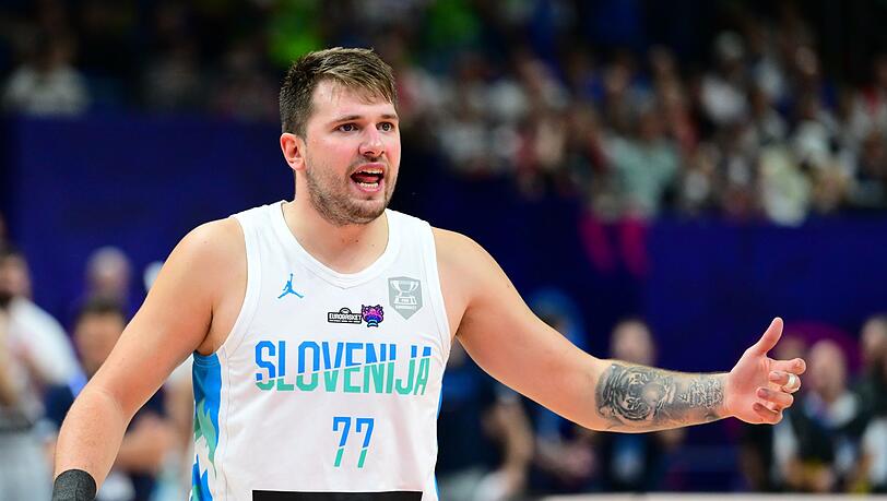 Auch Sloweniens Superstar Luka Doncic wurde von dem Alarm aufgeweckt.