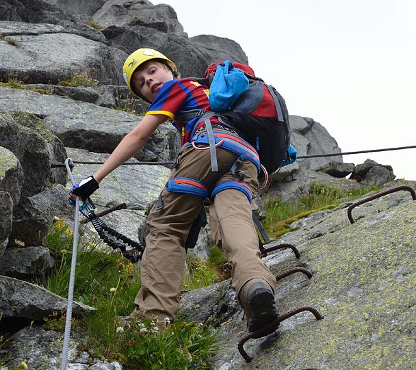 Ein Klettersteig ist nicht einfach und braucht Vorbereitung.