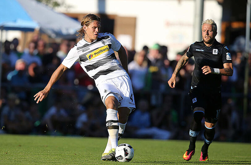 Die Löwen verlieren mit 1:3 gegen Borussia Mönchengladbach. Klicken Sie sich hier durch die Bilder vom Tegernsee-Testspiel.