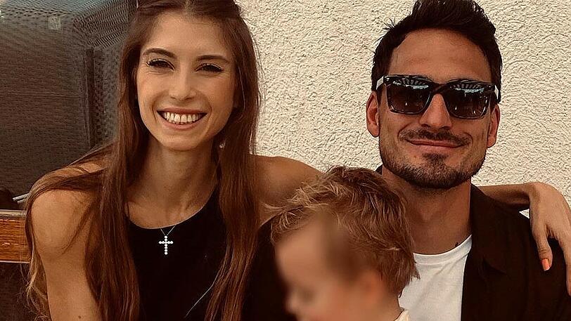 So fröhlich feiert Cathy Hummels mit Ehemann Mats und Söhnchen Ludwig Ostern.