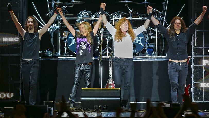 US-Metalband Megadeth (v.l.): Dirk Verbeuren, James LoMenzo, Dave Mustaine und Kiko Loureiro bei einem Konzert 2023 am Riverside Festival in Aarburg, Schweiz.