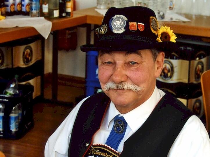 Adolf Thurner in Tracht.