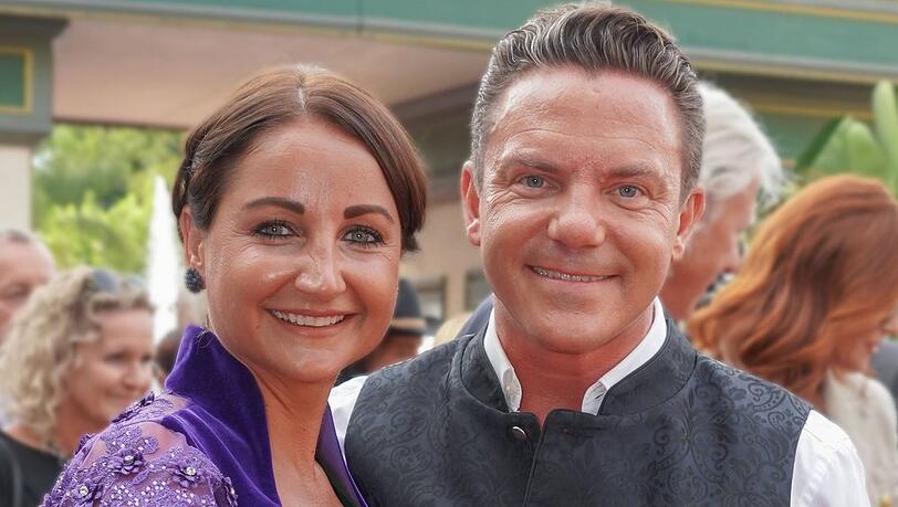 Stefan Mross und Eva Luginger sind seit 2023 ein Paar. Stefan Mross und Eva Luginger sind seit 2023 ein Paar.