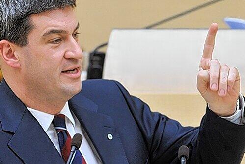 Bayerns Umweltminister Markus Söder erklärt, worauf es seiner Partei 2011 ankommt.