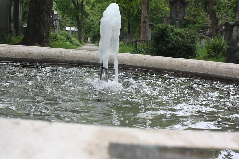 Auf dem Alten Südliche Friedhof gibt es neben dem alten Schöpfbrunnen noch viele weitere Kulturdenkmäler. Die Bilder.