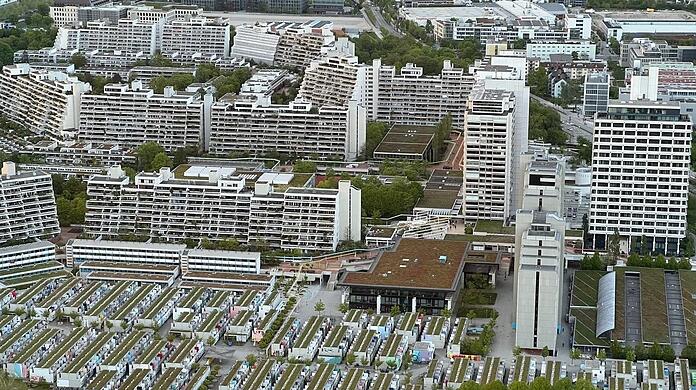 Wo könnten hier Solaranlagen verbaut werden? Das will die Stadt prüfen.