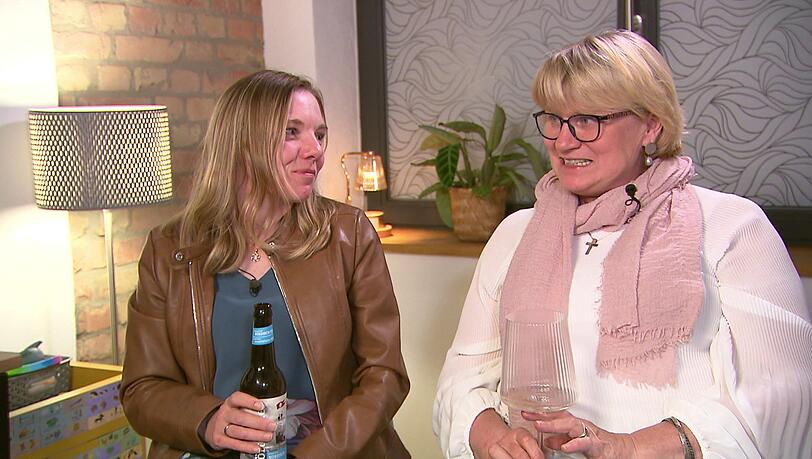 Sarah (rechts) wird nie Risotto-Fan, Susu schon eher. Sarah (rechts) wird nie Risotto-Fan, Susu schon eher.