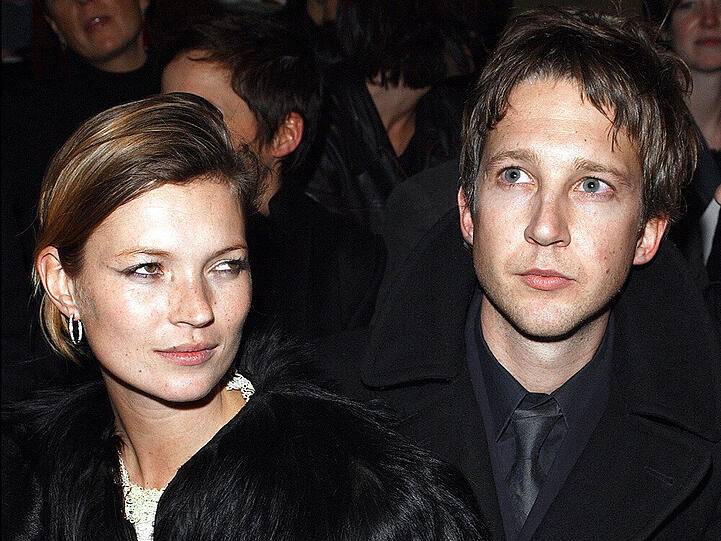 Kate Moss und Jefferson Hack im Jahr 2003 bei einer Modenschau in New York