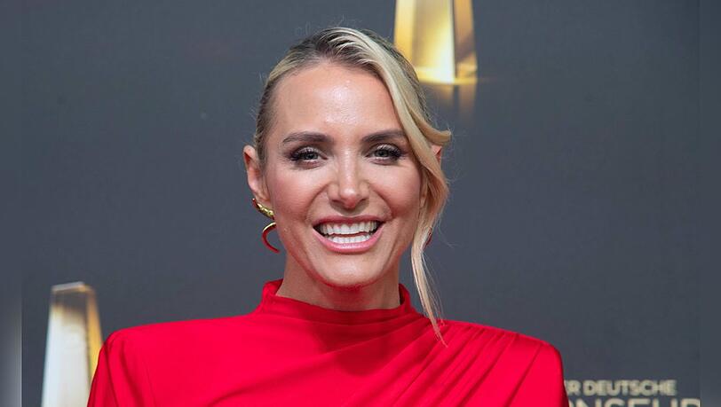 Anna Kraft leidet seit vielen Jahren an der Krankheit Multiple Sklerose. Anna Kraft leidet seit vielen Jahren an der Krankheit Multiple Sklerose.