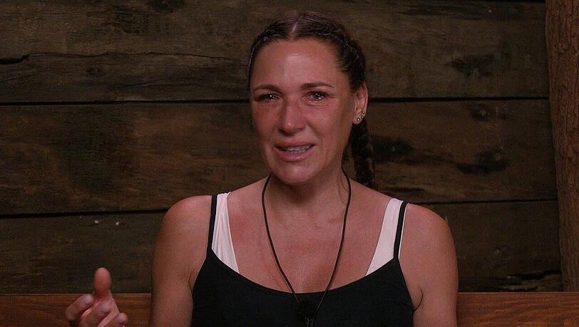 Simone Ballack ist vom Gezanke und Ariels Wutausbr&uuml;che genervt. Im Dschungeltelefon kommen die Tr&auml;nen