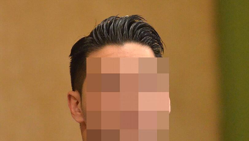 Einzelhandelskaufmann Bayram K. (28) bestreitet die Vorwürfe. Einzelhandelskaufmann Bayram K. (28) bestreitet die Vorwürfe.