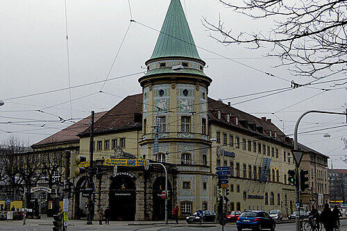 Löwenbräukeller am Stiglmaierplatz