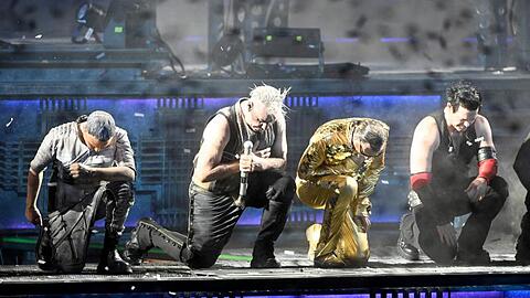 Rammstein-Kniefall vor den Fans: "München. Danke dass ihr hier, dass ihr bei uns seid"