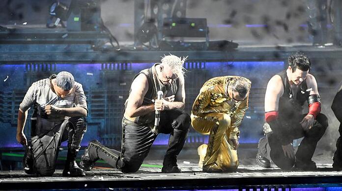 Rammstein-Kniefall vor den Fans: "München. Danke dass ihr hier, dass ihr bei uns seid"
